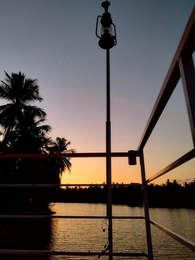 Hangout Kalyanpur Exterior photo