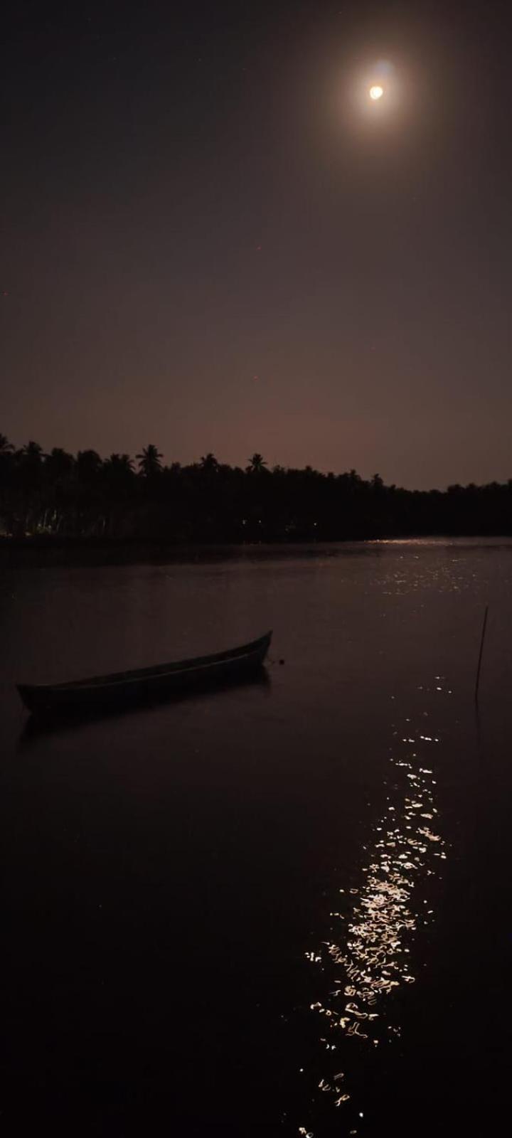 Hangout Kalyanpur Exterior photo